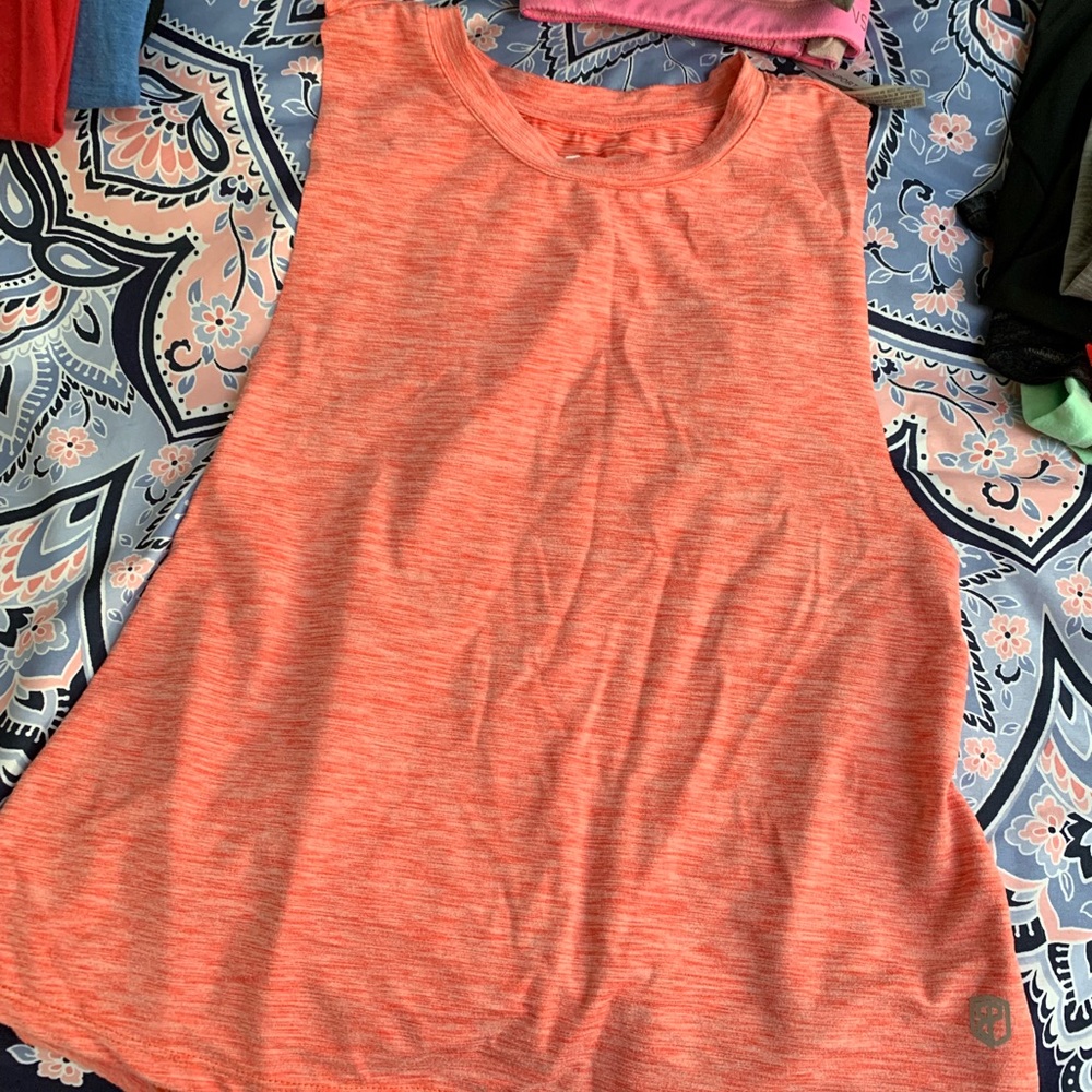 Muscle tee